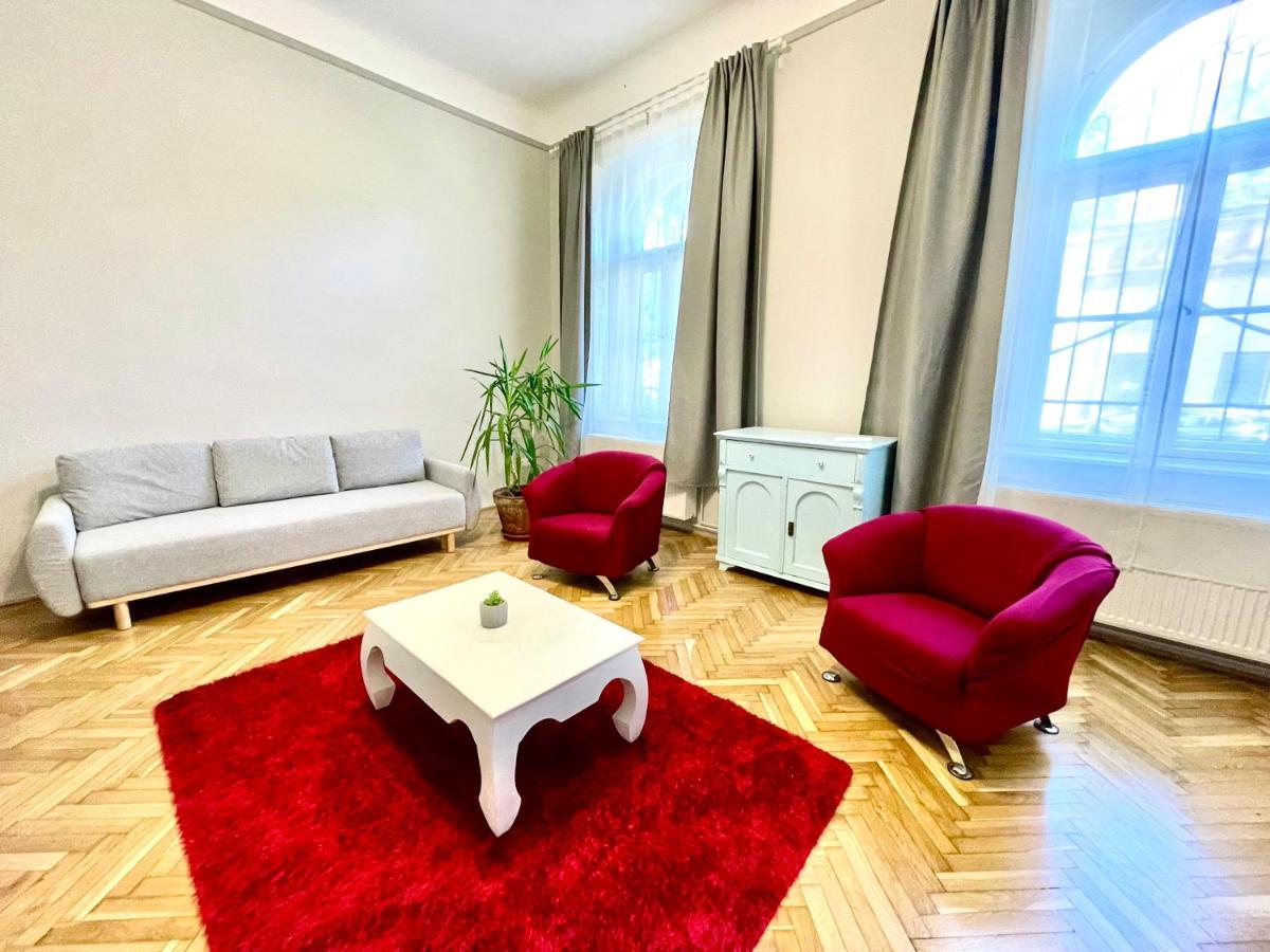 Fullmoon Apartments 2 Σέγκεντ Εξωτερικό φωτογραφία